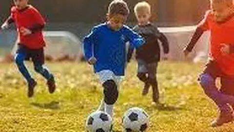 “新任曼联队长出炉：B費接棒，马奎尔继任者揭晓！”